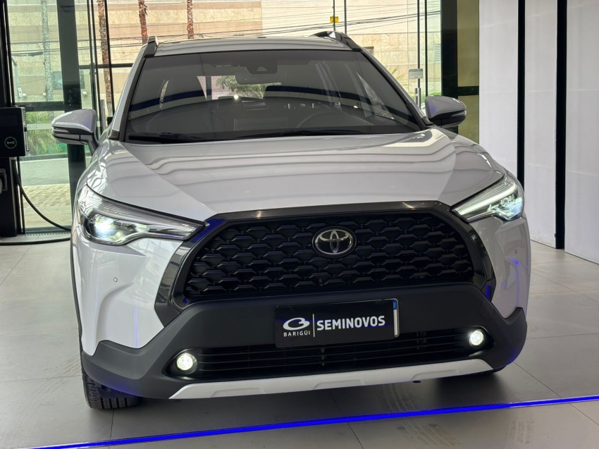 oportunidade unica na omoda barigui: seu toyota corolla cross xre 2023 seminovos te espera!