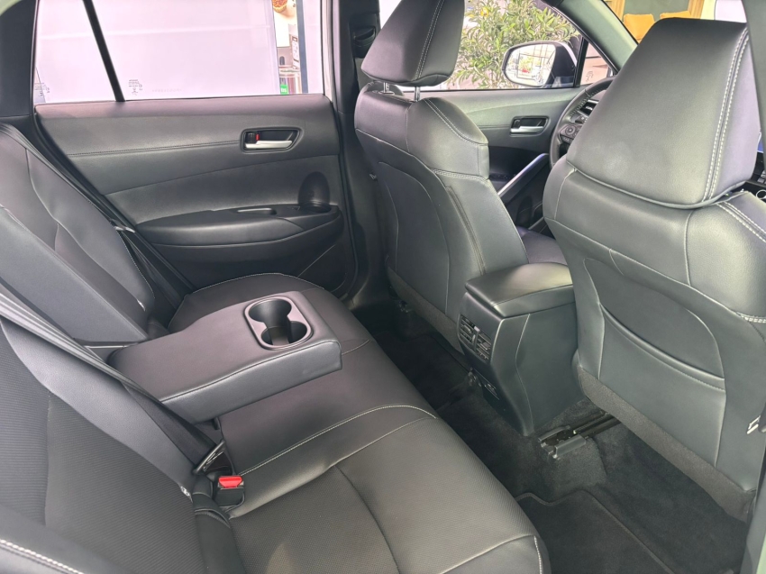 oportunidade unica na omoda barigui: seu toyota corolla cross xre 2023 seminovos te espera!