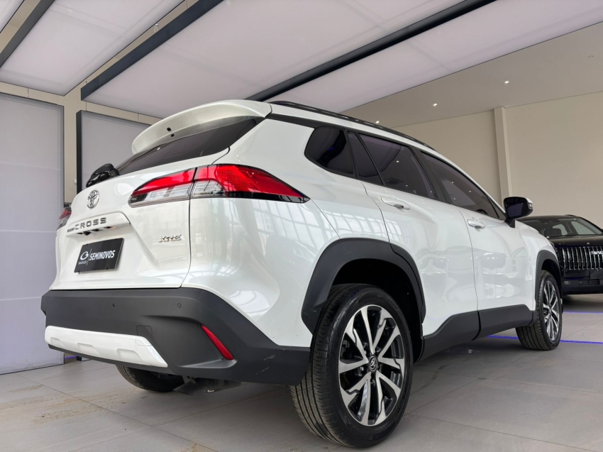 oportunidade unica na omoda barigui: seu toyota corolla cross xre 2023 seminovos te espera!