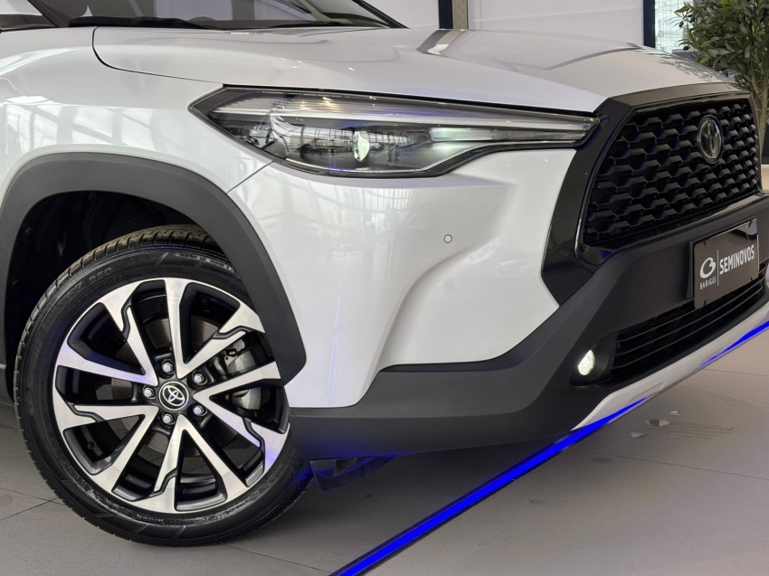 oportunidade unica na omoda barigui: seu toyota corolla cross xre 2023 seminovos te espera!