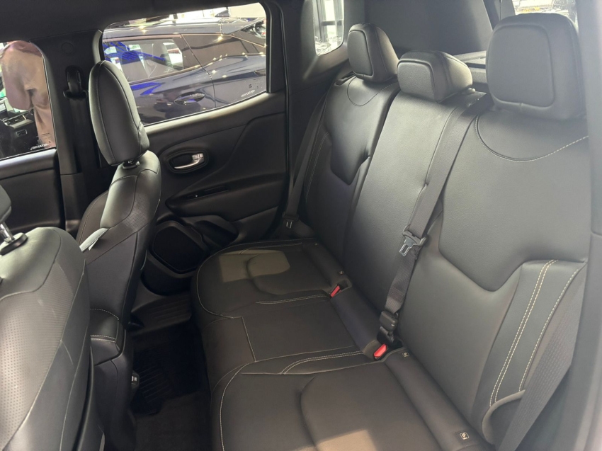 jeep renegade 1.3 t270 turbo flex s 4x4 at9 4p automatico 202414