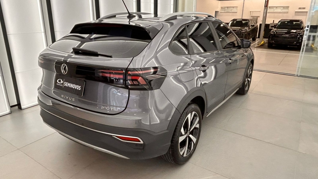 volkswagen nivus 1.0 200 tsi total flex highline automatico 4p 20247