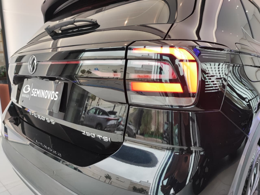 volkswagen t-cross 1.4 250 tsi total flex highline automatico 4p 202418
