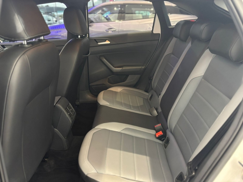 volkswagen nivus 1.0 200 tsi total flex highline automatico 4p 202415