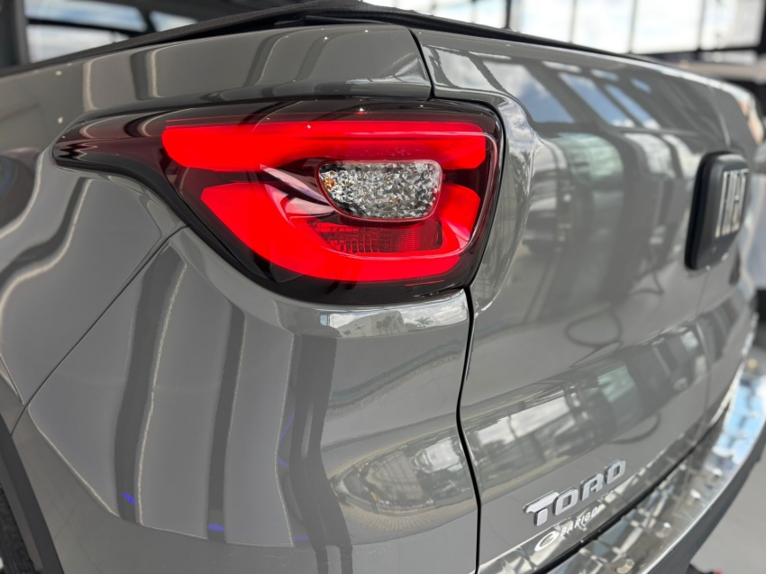 fiat toro 1.3 turbo 270 flex volcano at6 4p automatico 202314