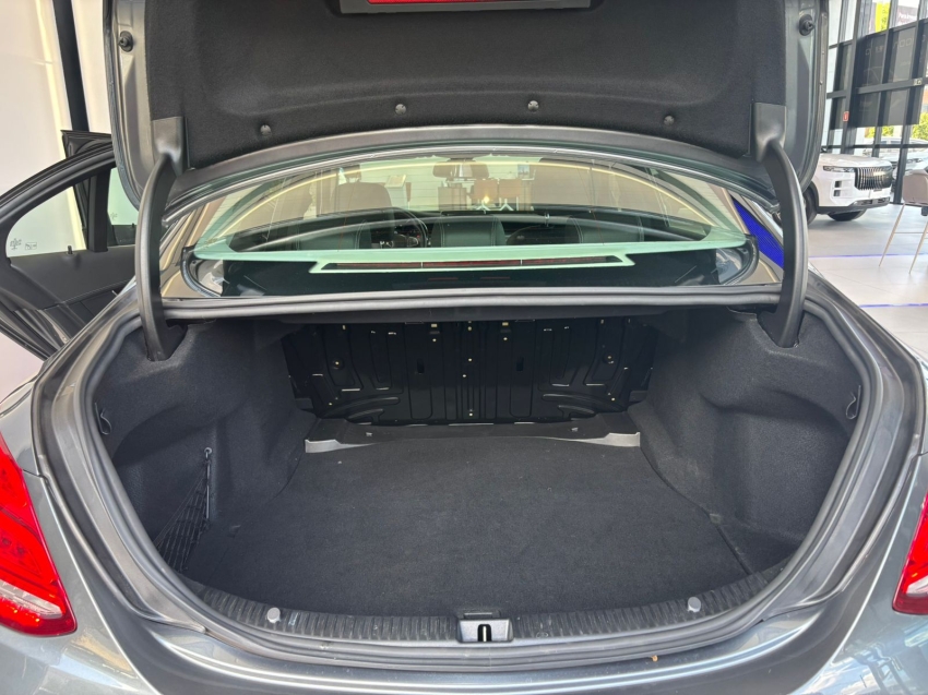 mercedes-benz c 180 1.6 cgi flex avantgarde 9g-tronic gasolina 4p automatico 201819