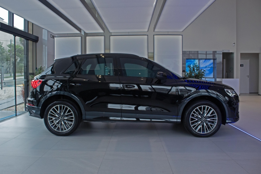 audi q3 2.0 40 tfsi gasolina performance black quattro tiptronic 5p automatico 20224