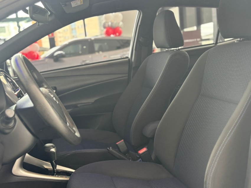 toyota yaris 1.3 16v flex xl plus tech multidrive 4p automatico 202012
