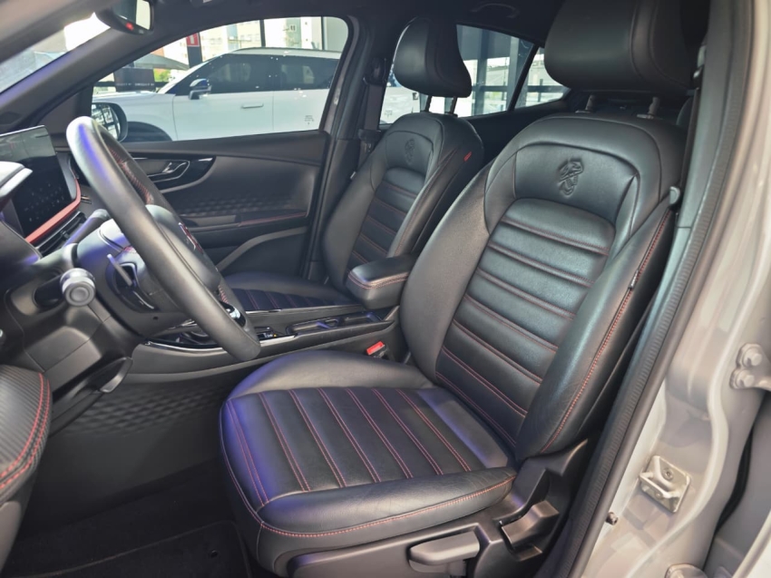 fiat fastback 1.3 turbo 270 flex abarth at6 4p automatico 202410