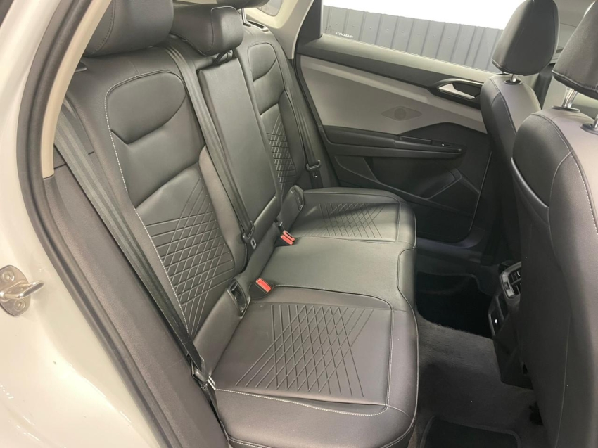 volkswagen taos 1.4 250 tsi total flex comfortline automatico 4p 202213