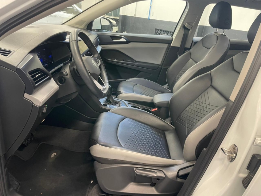 volkswagen taos 1.4 250 tsi total flex comfortline automatico 4p 202210