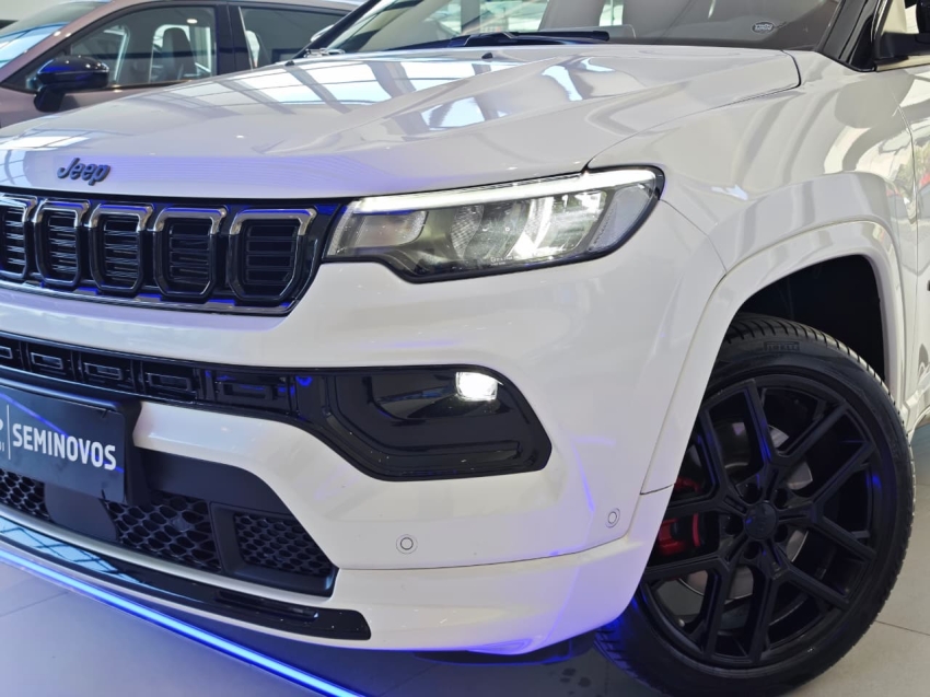 jeep compass 2.0 hurricane 4 turbo gasolina blackhawk at9 4p automatico 202517