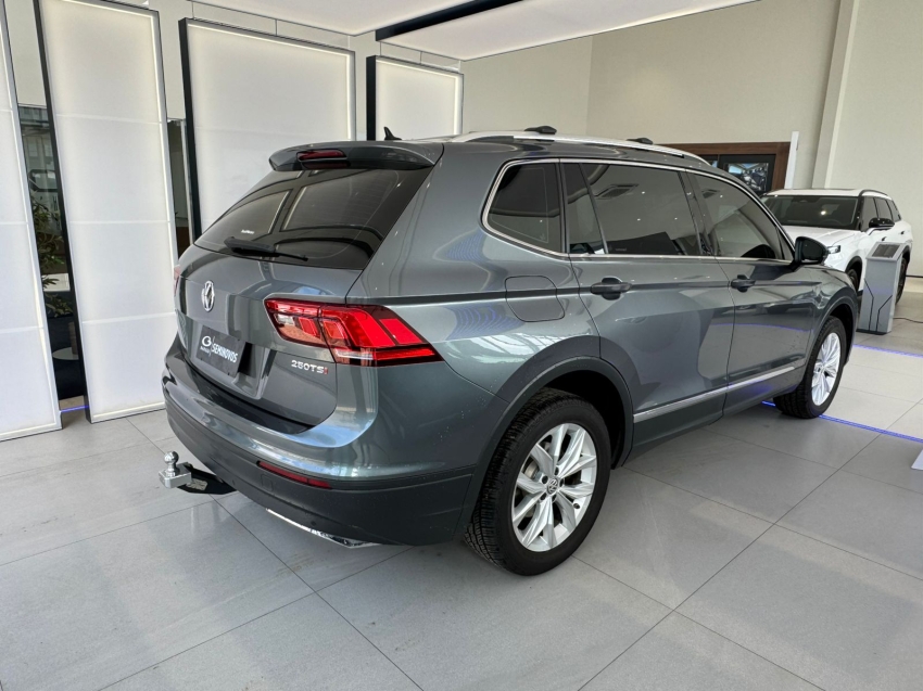 volkswagen tiguan 1.4 250 tsi total flex allspace comfortline tiptronic 4p automatico 20205