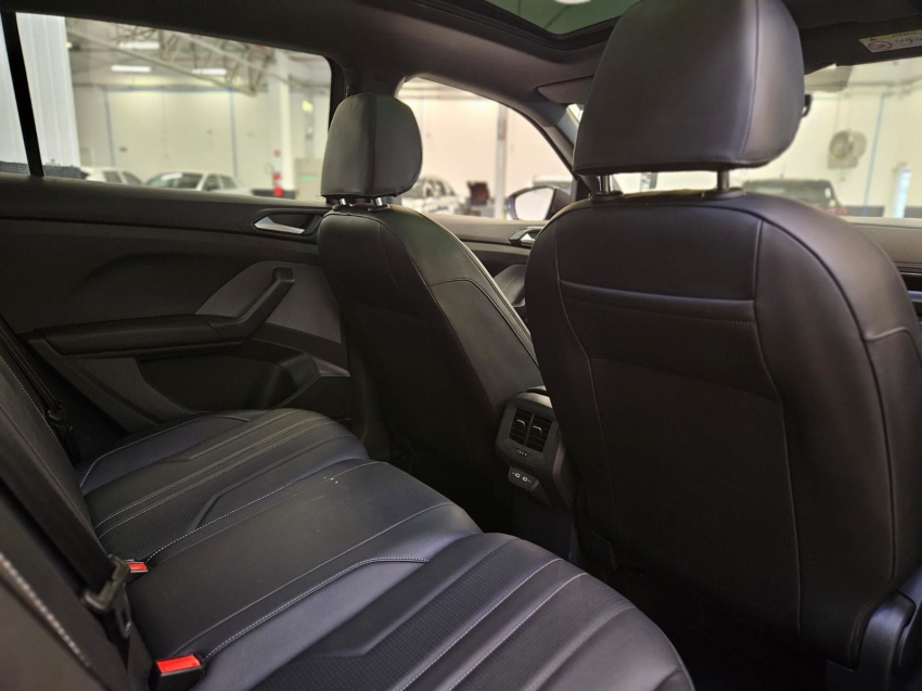 volkswagen t-cross 1.0 200 tsi total flex comfortline automatico 4p 202519
