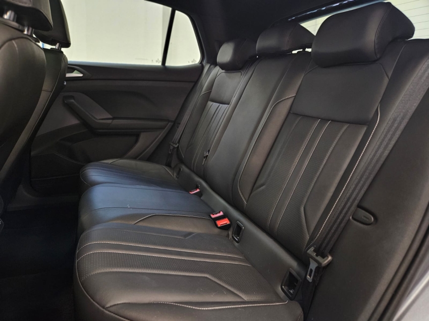 volkswagen t-cross 1.0 200 tsi total flex comfortline automatico 4p 202517