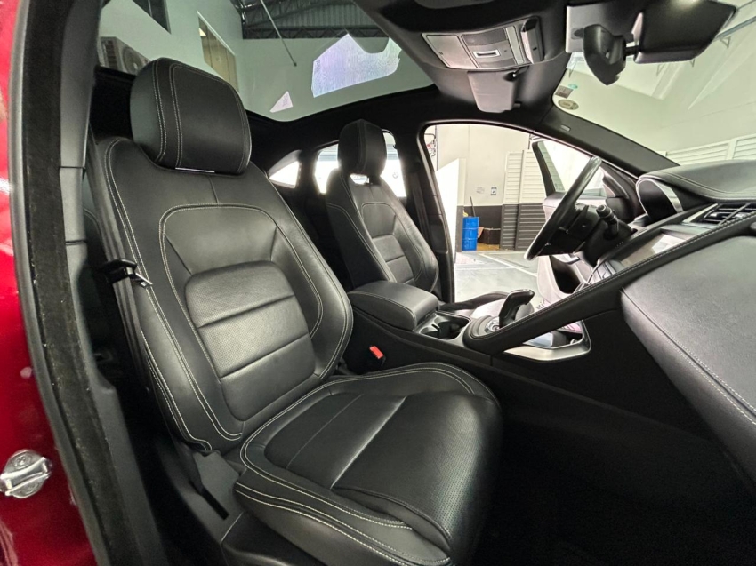 jaguar e-pace 2.0 16v p300 gasolina r-dynamic se awd automatico 4p 202011