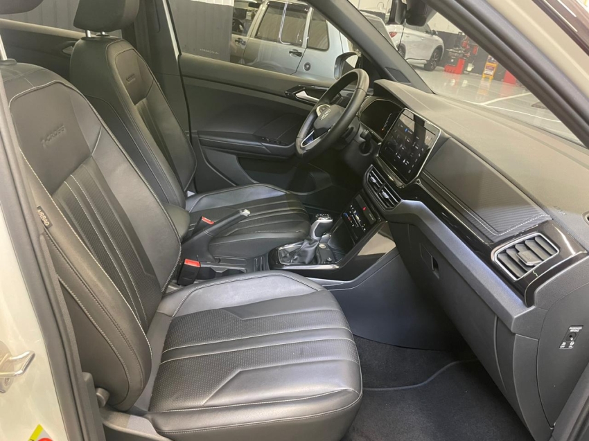 volkswagen t-cross 1.4 250 tsi total flex highline automatico 4p 202513