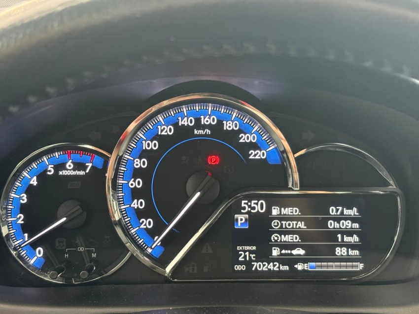 toyota yaris 1.5 16v flex sedan xls connect multidrive 5p automatico 20206
