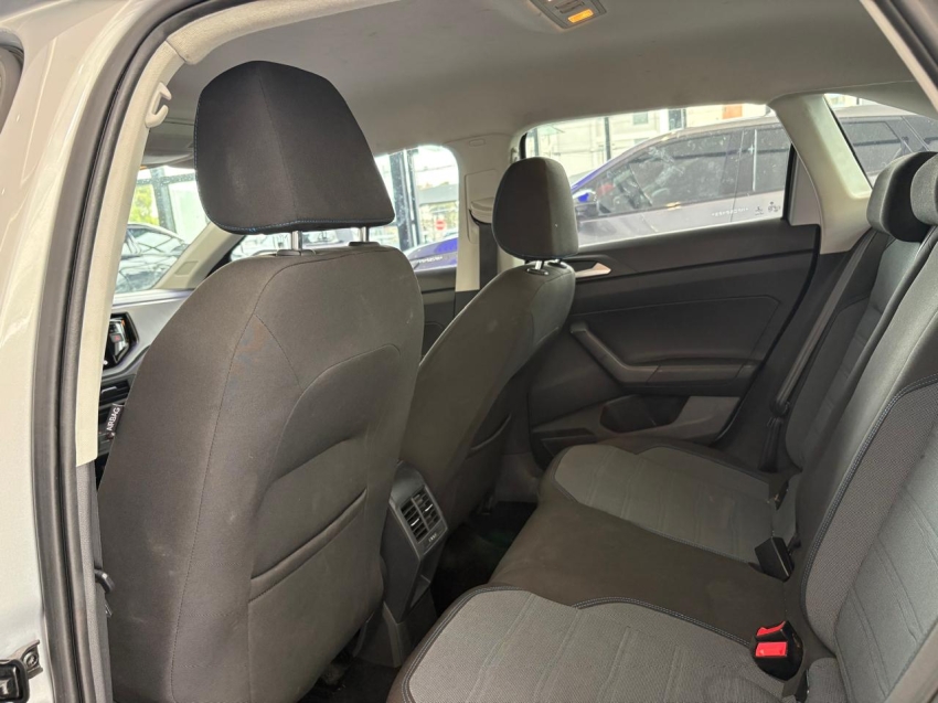 volkswagen nivus 1.0 200 tsi total flex comfortline automatico 5p 202110