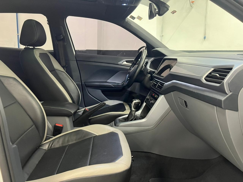 volkswagen t-cross 1.0 200 tsi total flex comfortline automatico 4p 20218