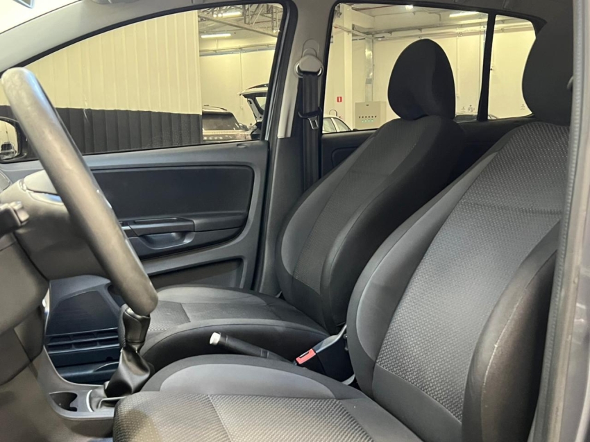 volkswagen fox 1.6 msi total flex connect 4p manual 202013