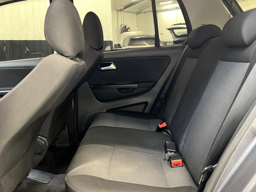 volkswagen fox 1.6 msi total flex connect 4p manual 202015