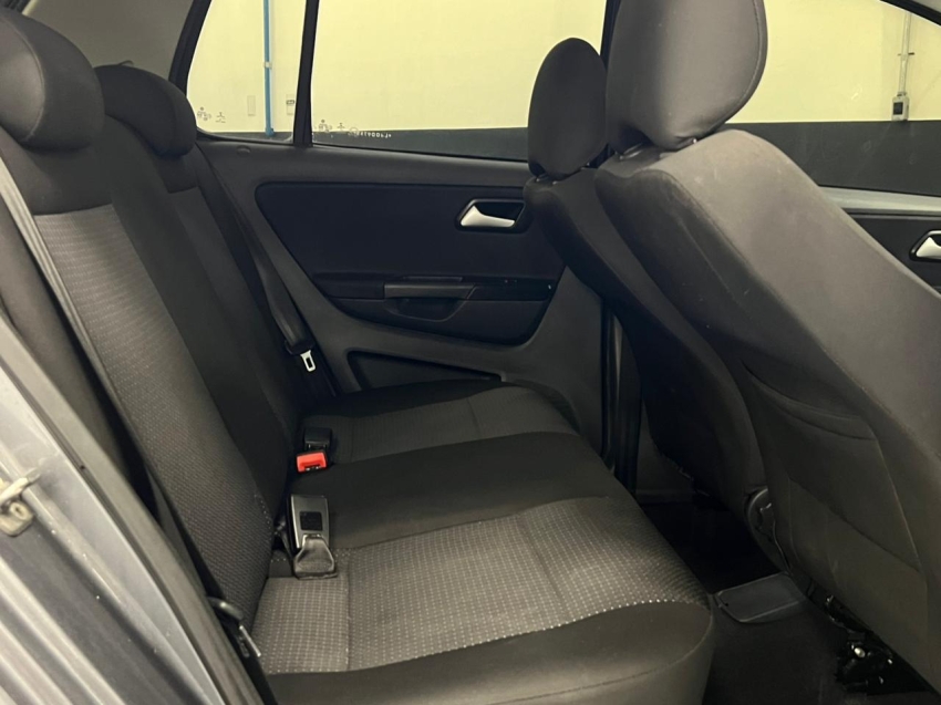 volkswagen fox 1.6 msi total flex connect 4p manual 202014