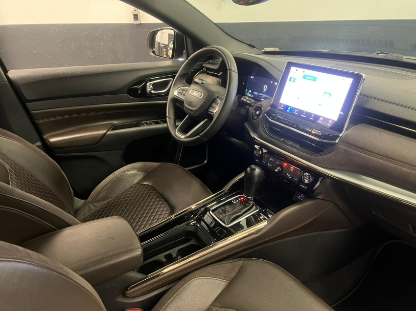 jeep commander 1.3 t270 turbo flex overland at6 4p automatico 202213