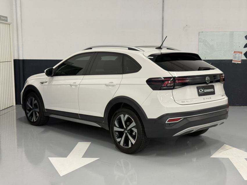 volkswagen nivus 1.0 200 tsi total flex highline automatico 9.9 4p 20226