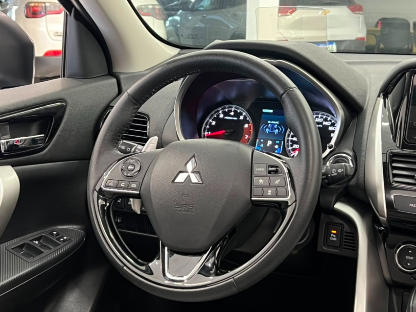 mitsubishi eclipse 1.5 gasolina automatico 202511