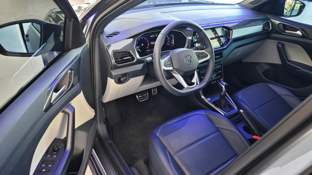 volkswagen t-cross 1.4 250 tsi total flex highline automatico 4p 2024