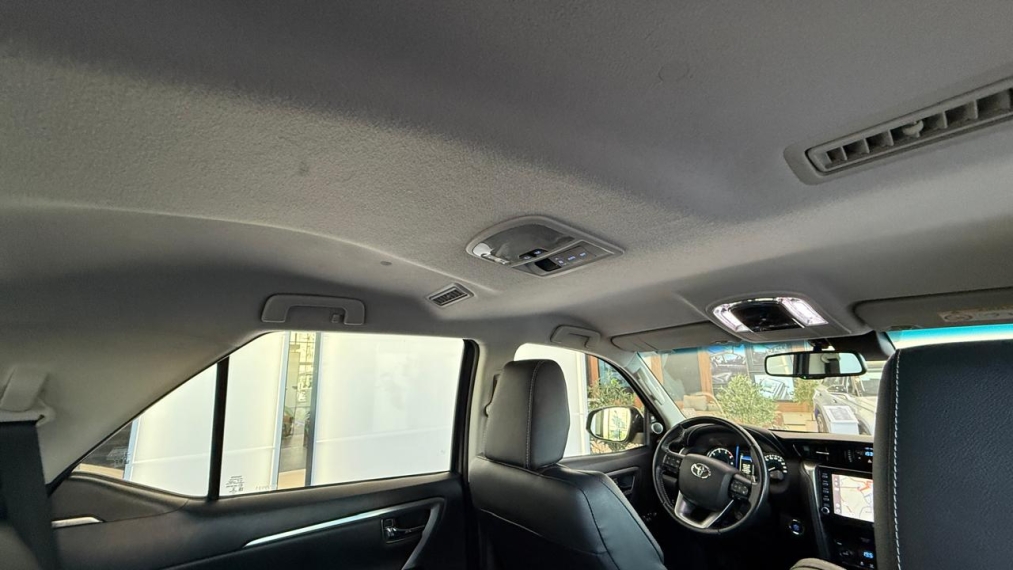 toyota hilux sw4 2.7 vvt-i flex srv 7l 4x2 automatico diesel 4p 2021