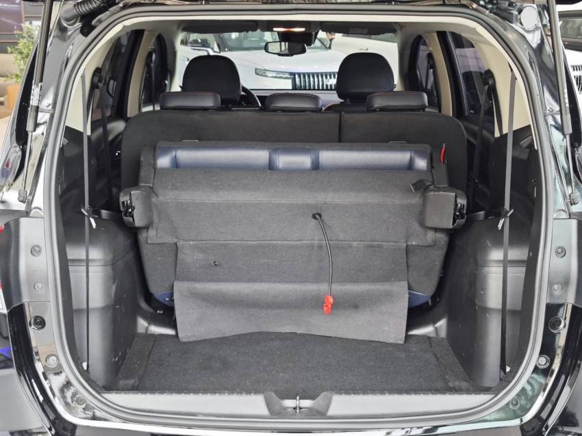 chevrolet spin 1.8 premier 8v flex 4p automatico 2025
