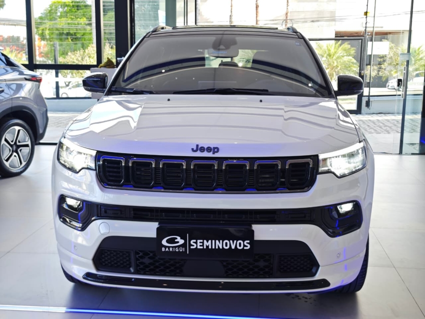 jeep compass 2.0 hurricane 4 turbo gasolina blackhawk at9 4p automatico 2025