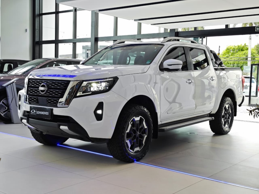 nissan frontier cd platinum 4x4 2.3 16v tdi at7 2024