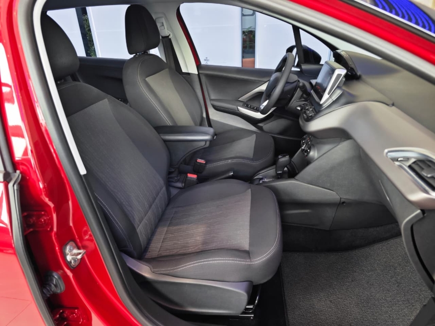 peugeot 2008 allure 1.6 2023