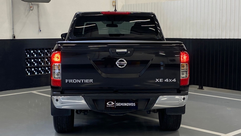 nissan frontier 2.3 16v turbo diesel xe cd 4x4 automatico 4p 2020