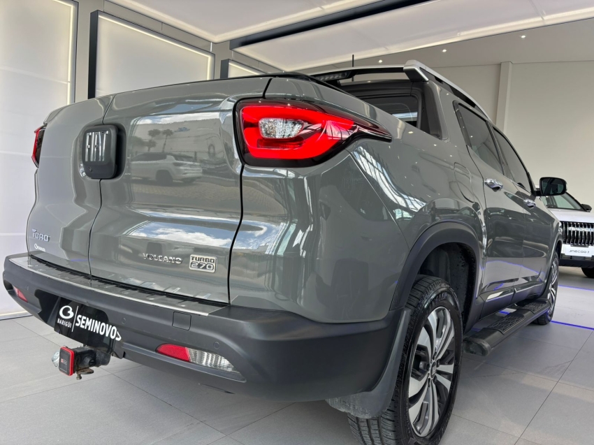 fiat toro 1.3 turbo 270 flex volcano at6 4p automatico 20233