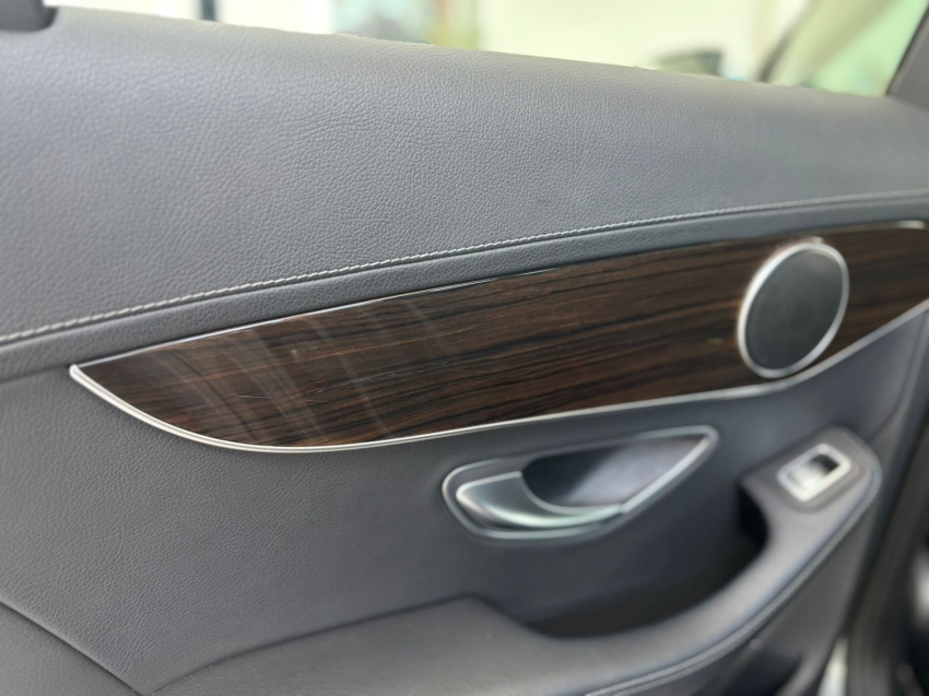 mercedes-benz c 180 1.6 cgi flex avantgarde 9g-tronic gasolina 4p automatico 201814