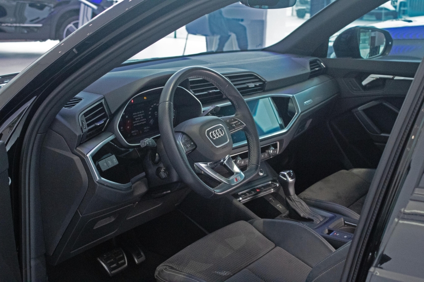 audi q3 2.0 40 tfsi gasolina performance black quattro tiptronic 5p automatico 202216