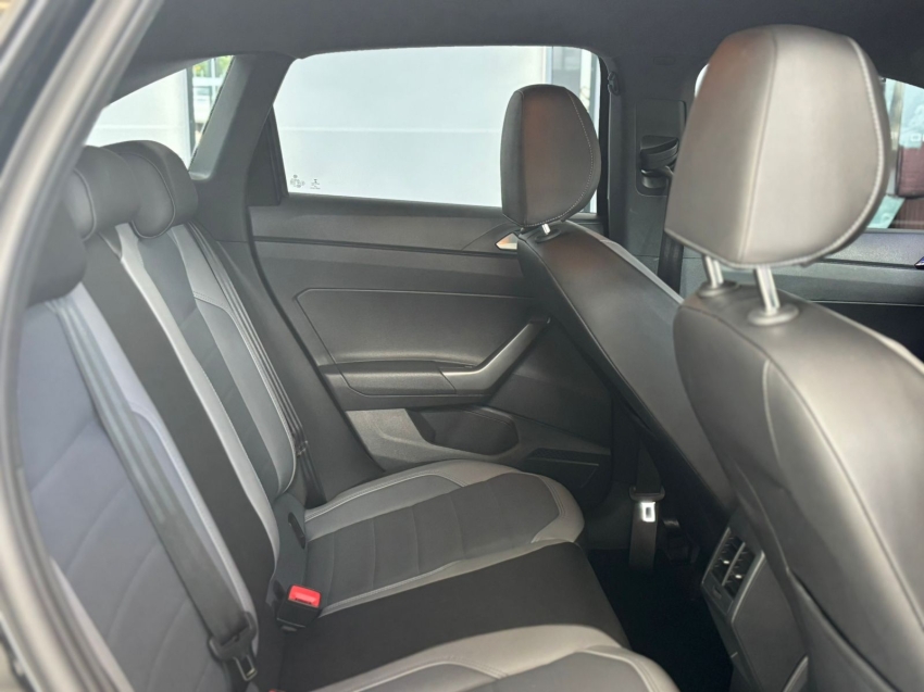 volkswagen nivus 1.0 200 tsi total flex highline automatico 4p 202115