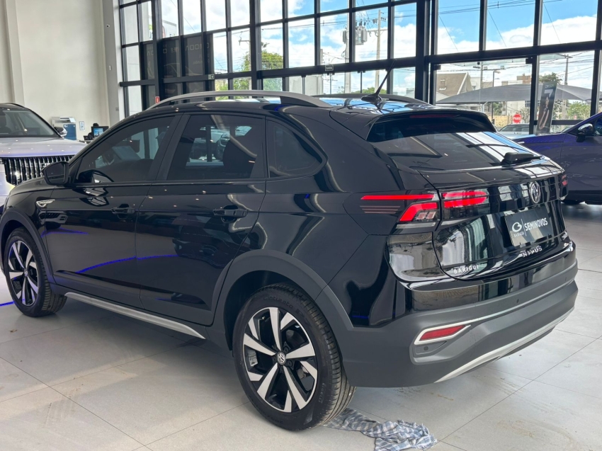 volkswagen nivus 1.0 200 tsi total flex highline automatico 4p 20213