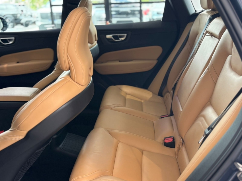 volvo xc60 2.0 t8 recharge ultimate awd geartronic hibrido 4p automatico 202413