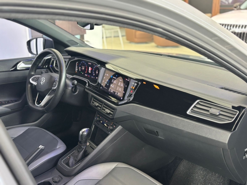 volkswagen nivus 1.0 200 tsi total flex highline automatico 4p 20217