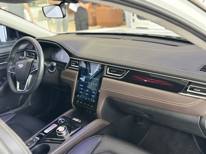 jac e-j7 eletrico automatico 2.0 4p 20239