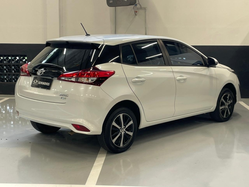 toyota yaris 1.5 16v flex xls connect multidrive 4p automatico 20223