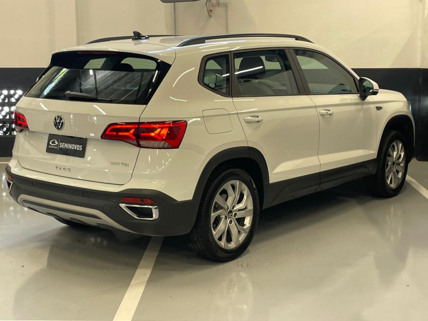 volkswagen taos 1.4 250 tsi total flex comfortline automatico 4p 20223
