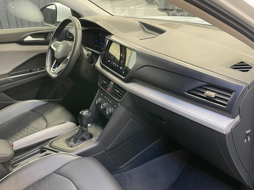 volkswagen taos 1.4 250 tsi total flex comfortline automatico 4p 202211