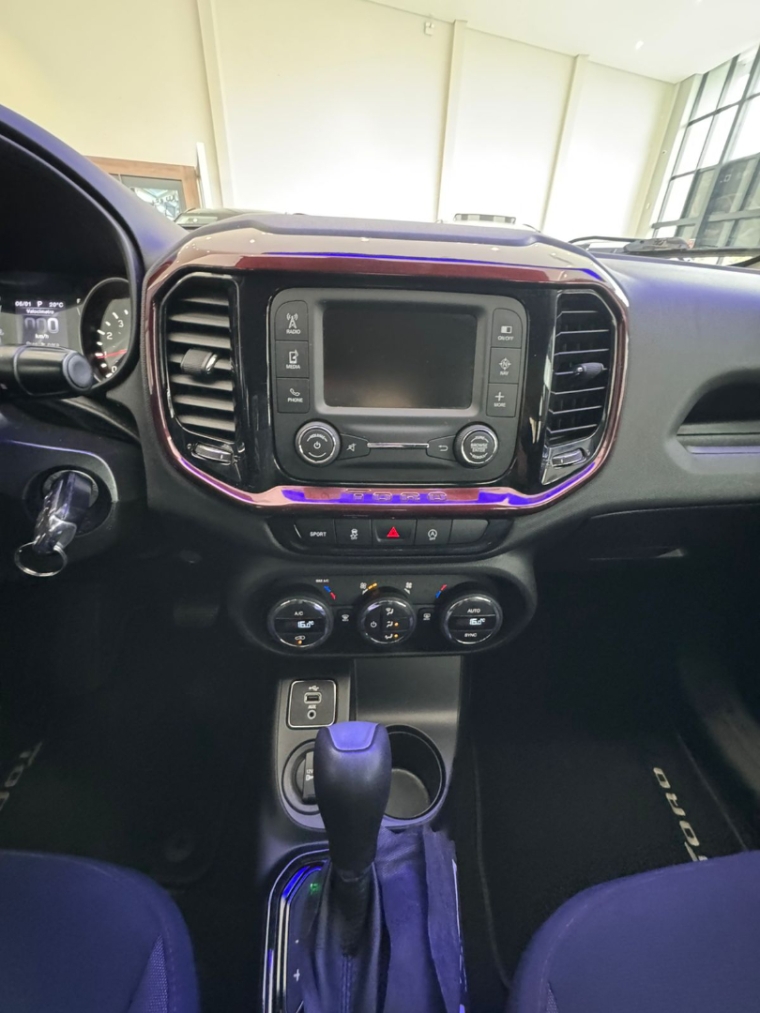 fiat toro 1.8 16v evo flex freedom at6 4p automatico 20199