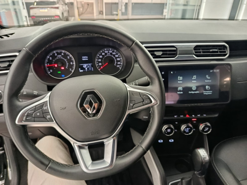 renault duster 1.3 tce flex iconic x-tronic 4p automatico 20237